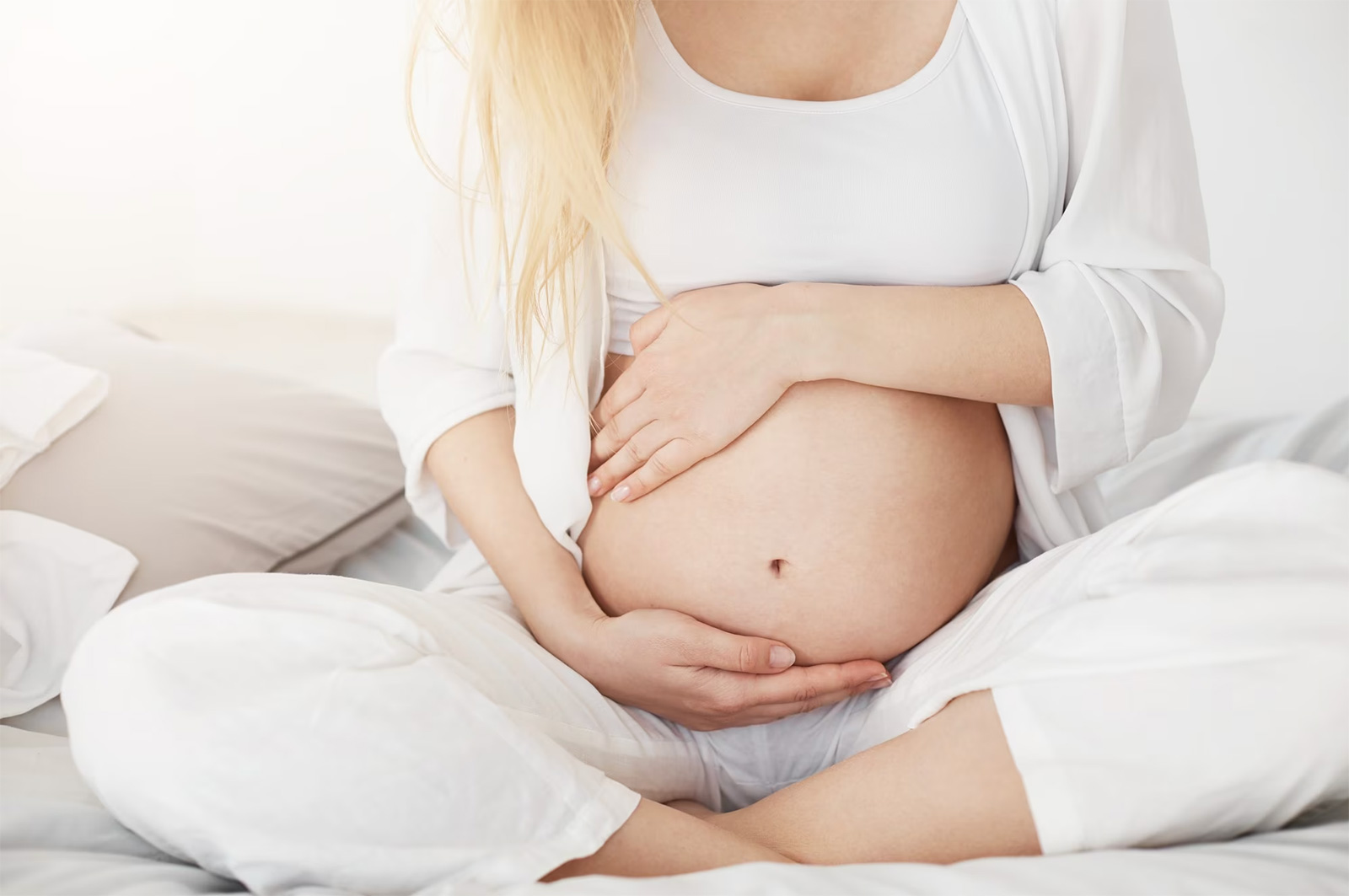 osteopathe-grossesse-femme-enceinte-rouen_o-guillaumet_1